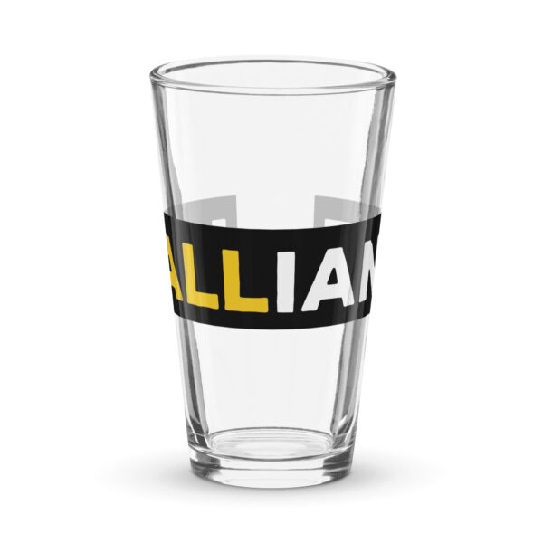 Shaker pint glass